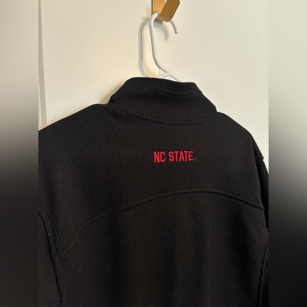 Colosseum | Black Half-Zip Pullover | NC STATE - Picture 7 of 8